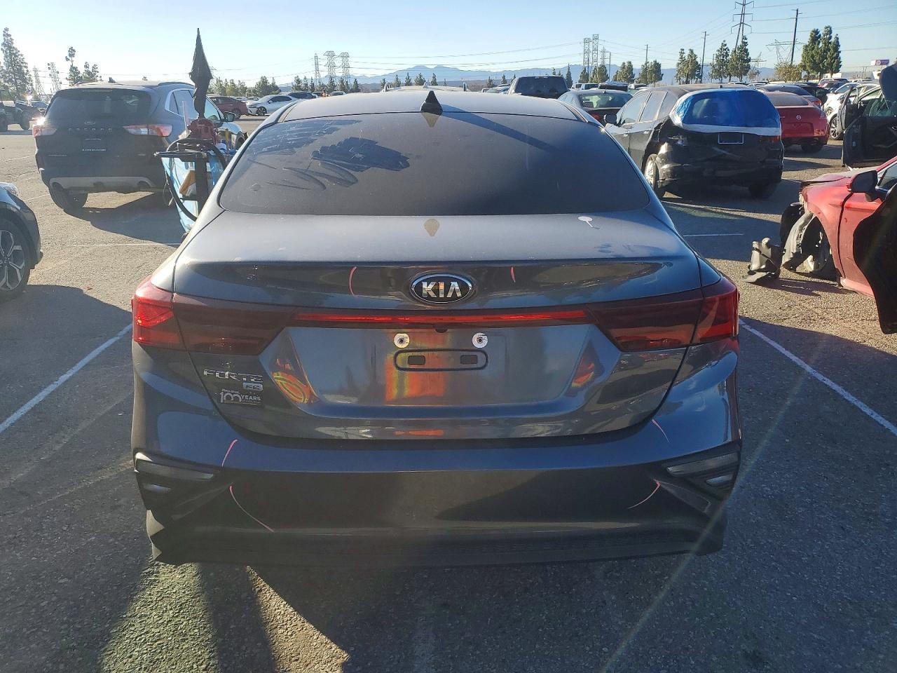 2021 KIA FORTE FE photo 6