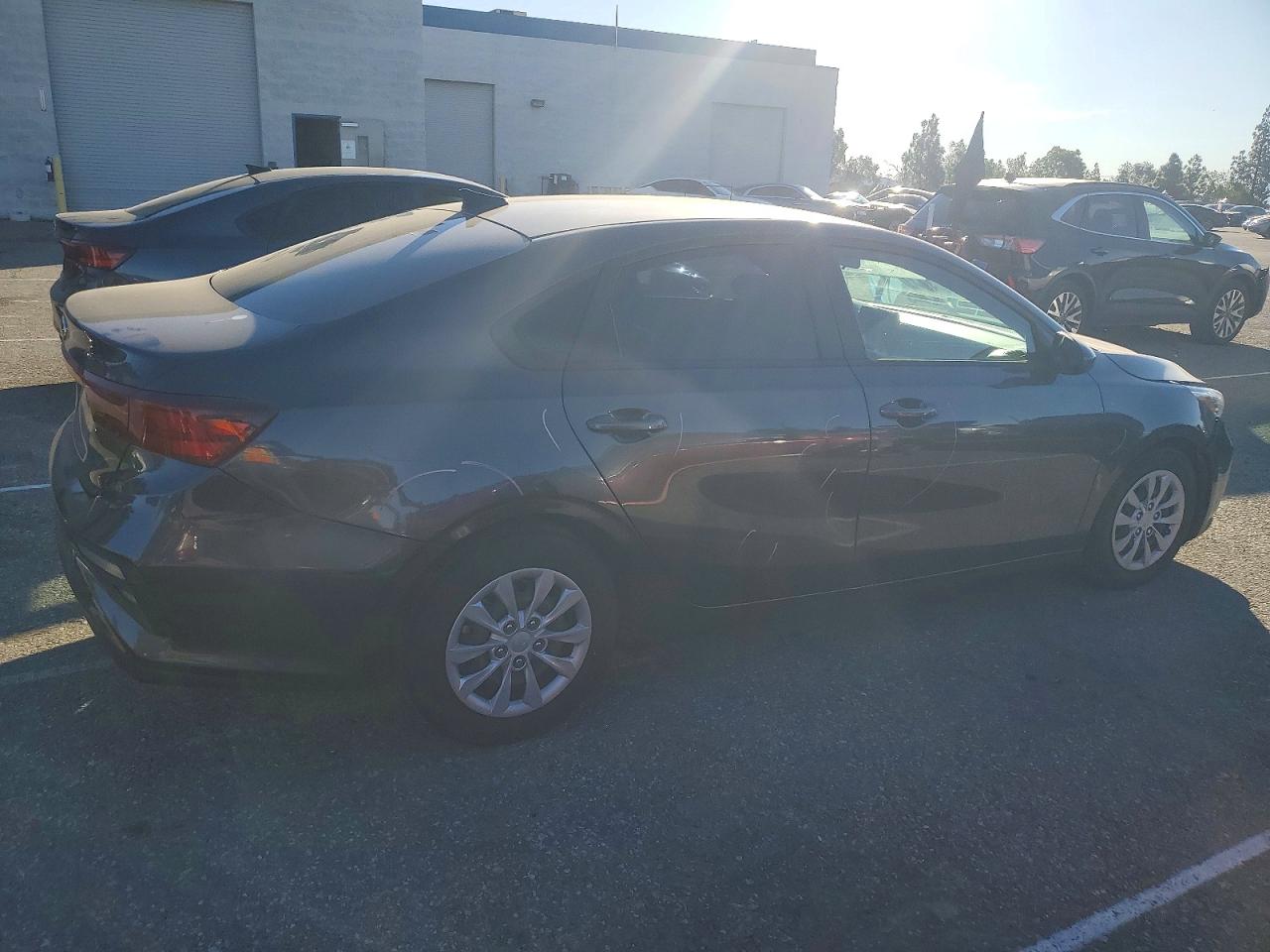 2021 KIA FORTE FE photo 3