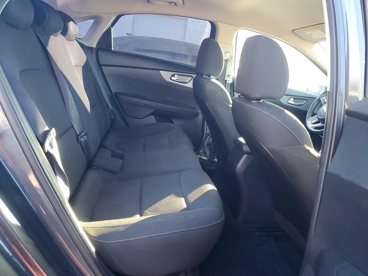 2021 KIA FORTE FE photo 10