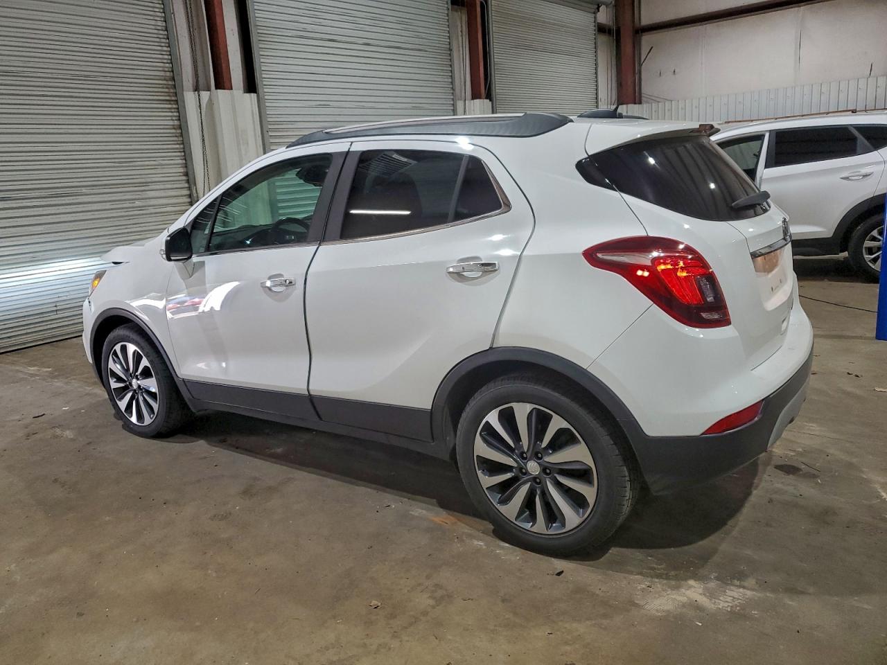 2019 BUICK ENCORE ESSENCE photo 2