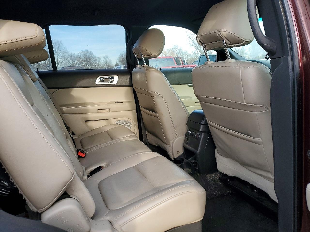 2011 FORD EXPLORER XLT photo 11