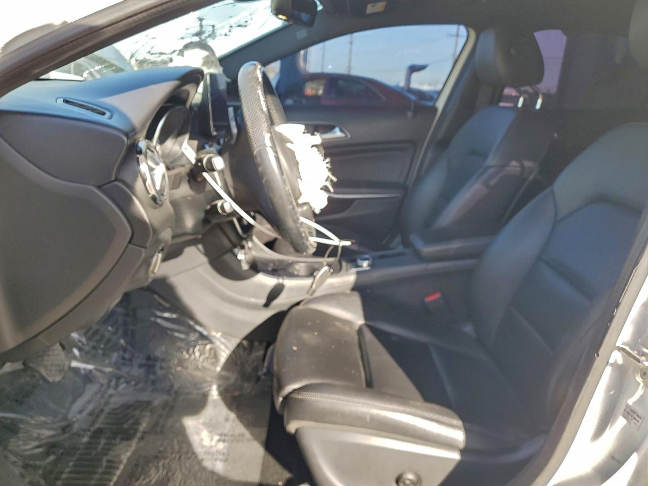 2019 MERCEDES-BENZ GLA 250 4MATIC photo 7