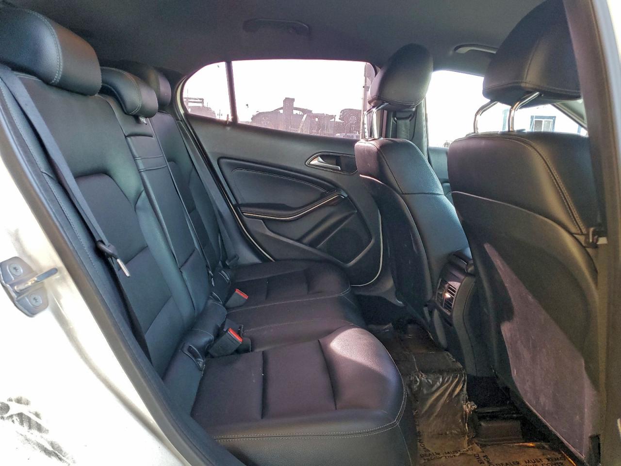 2019 MERCEDES-BENZ GLA 250 4MATIC photo 11