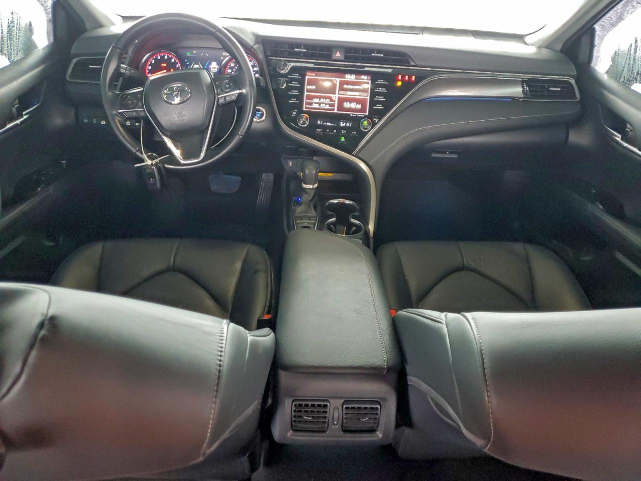 2019 TOYOTA CAMRY XSE photo 8