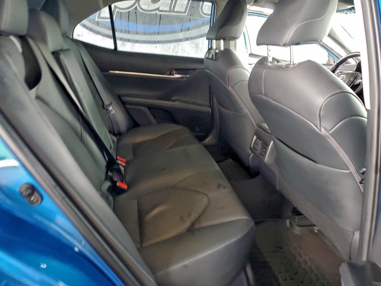 2019 TOYOTA CAMRY XSE photo 10