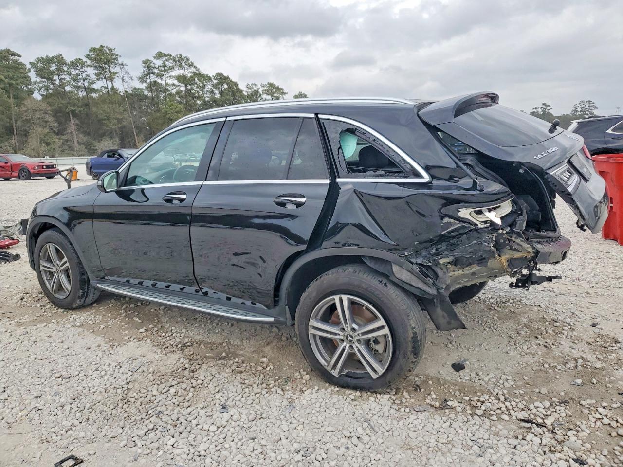 2021 MERCEDES-BENZ GLC 300 photo 2