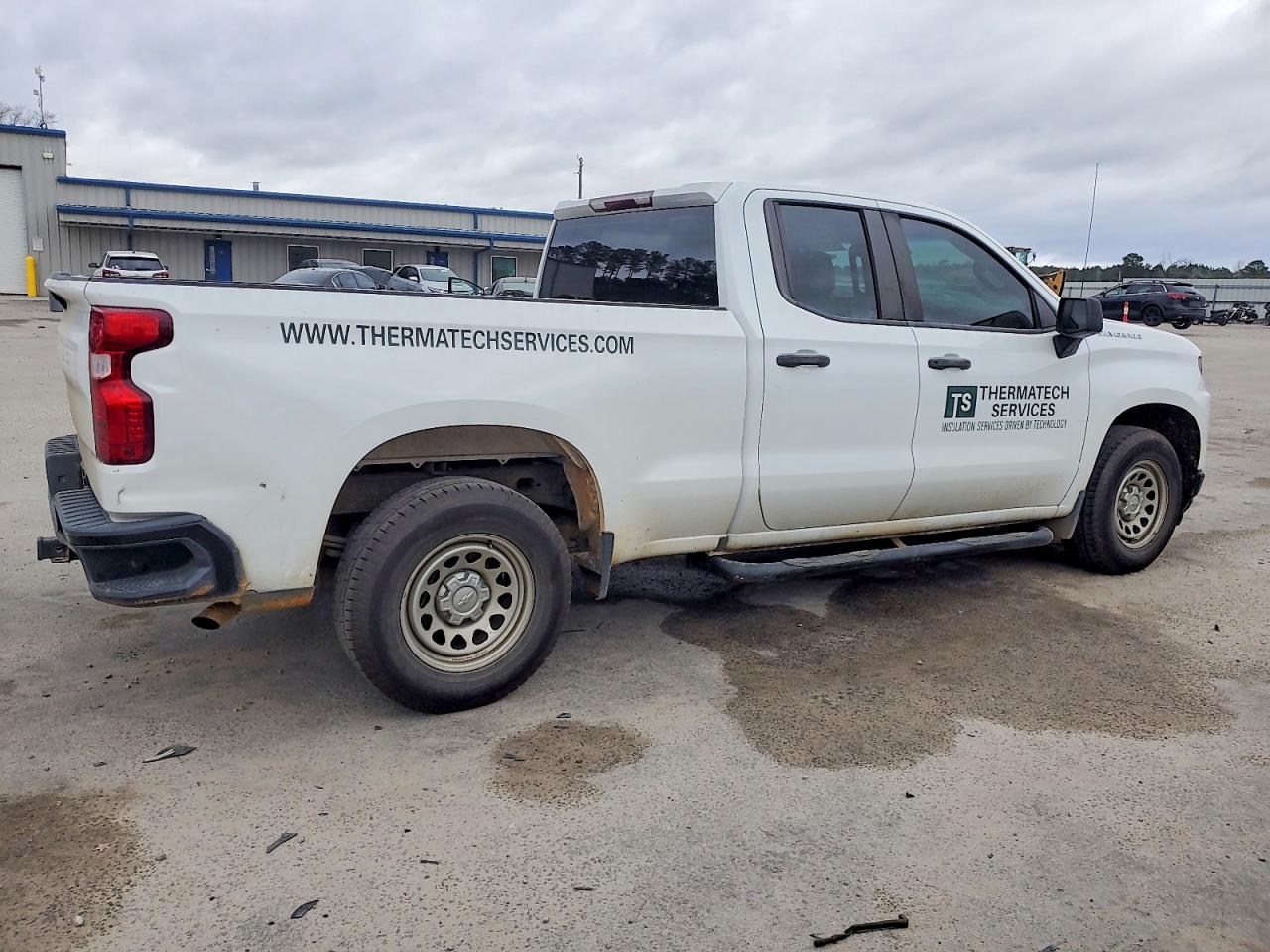 2019 CHEVROLET SILVERADO C1500 photo 3