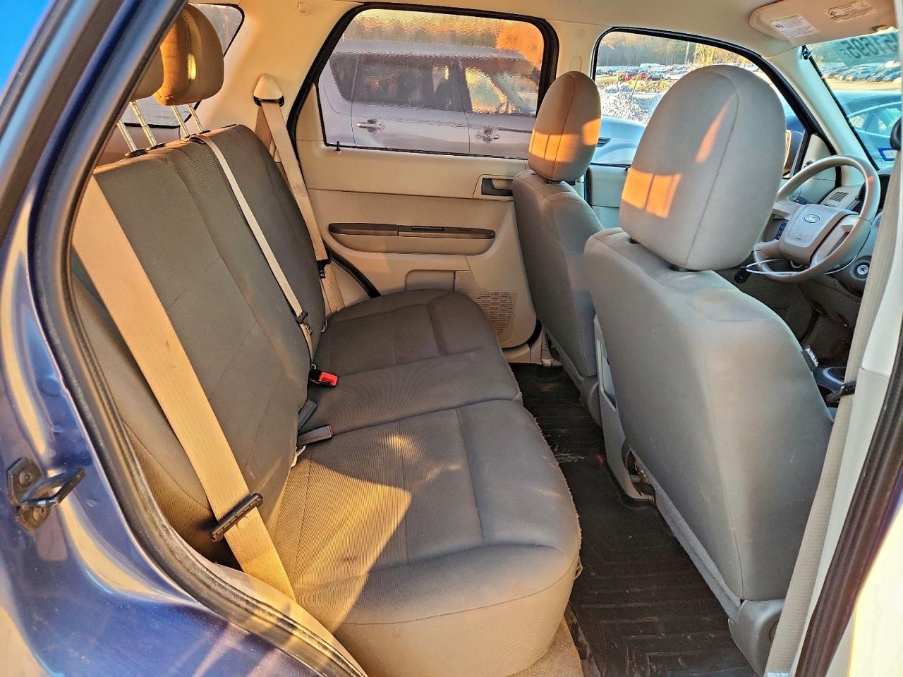 2010 FORD ESCAPE XLS photo 11
