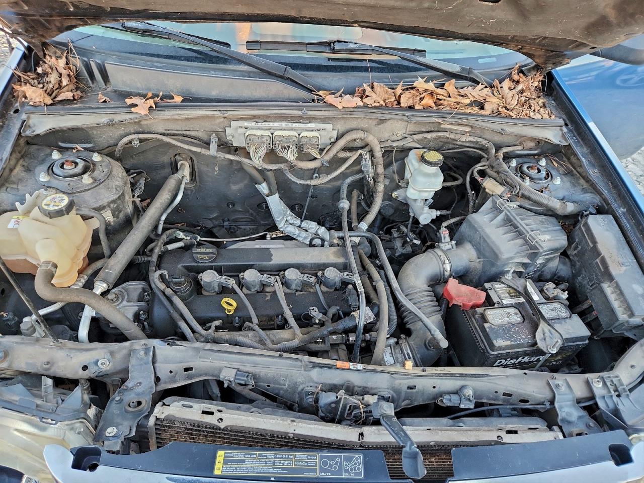 2010 FORD ESCAPE XLS photo 12