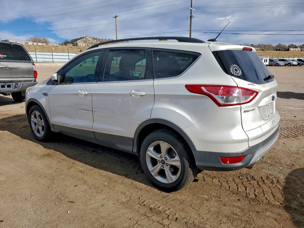 2016 FORD ESCAPE SE photo 2