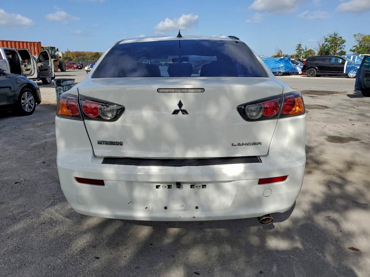 2014 MITSUBISHI LANCER ES/ES SPORT photo 6