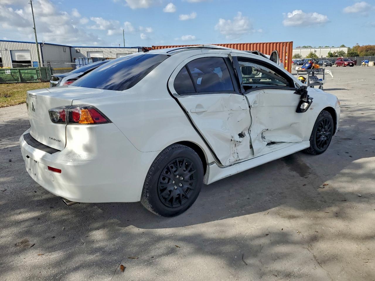 2014 MITSUBISHI LANCER ES/ES SPORT photo 3