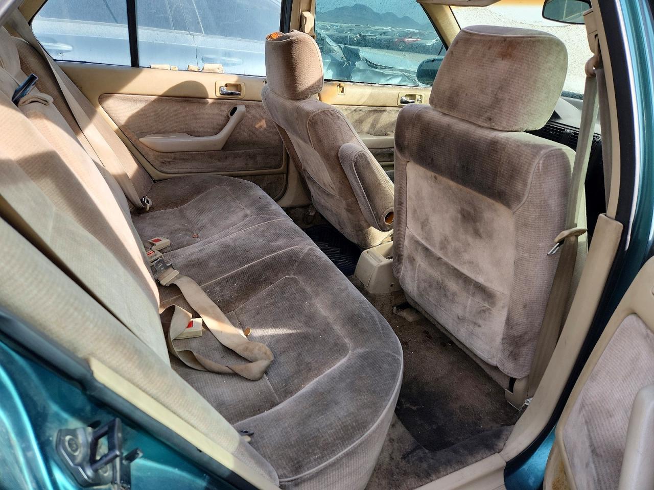 1993 HONDA ACCORD EX photo 10