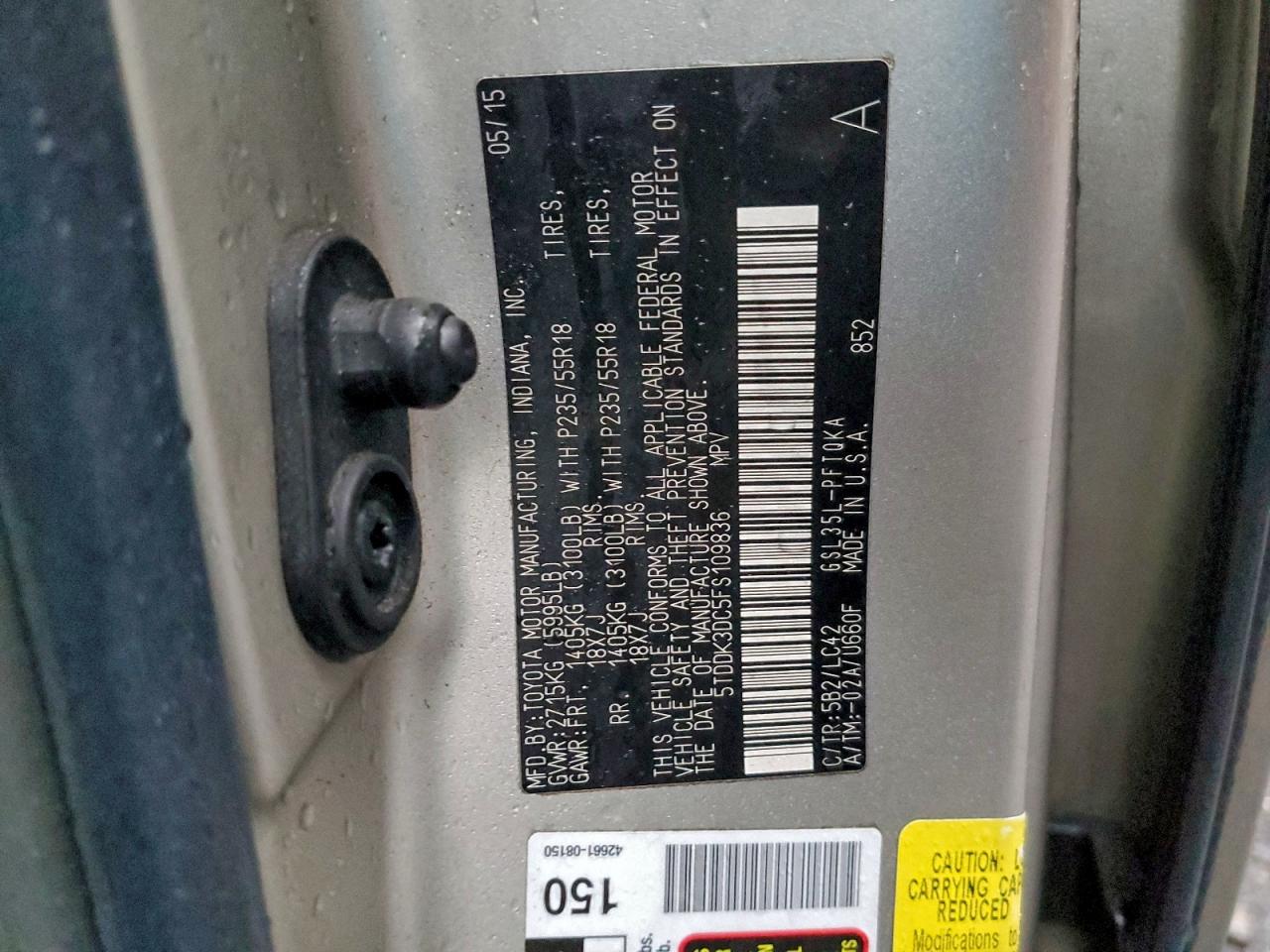 2015 TOYOTA SIENNA XLE photo 12