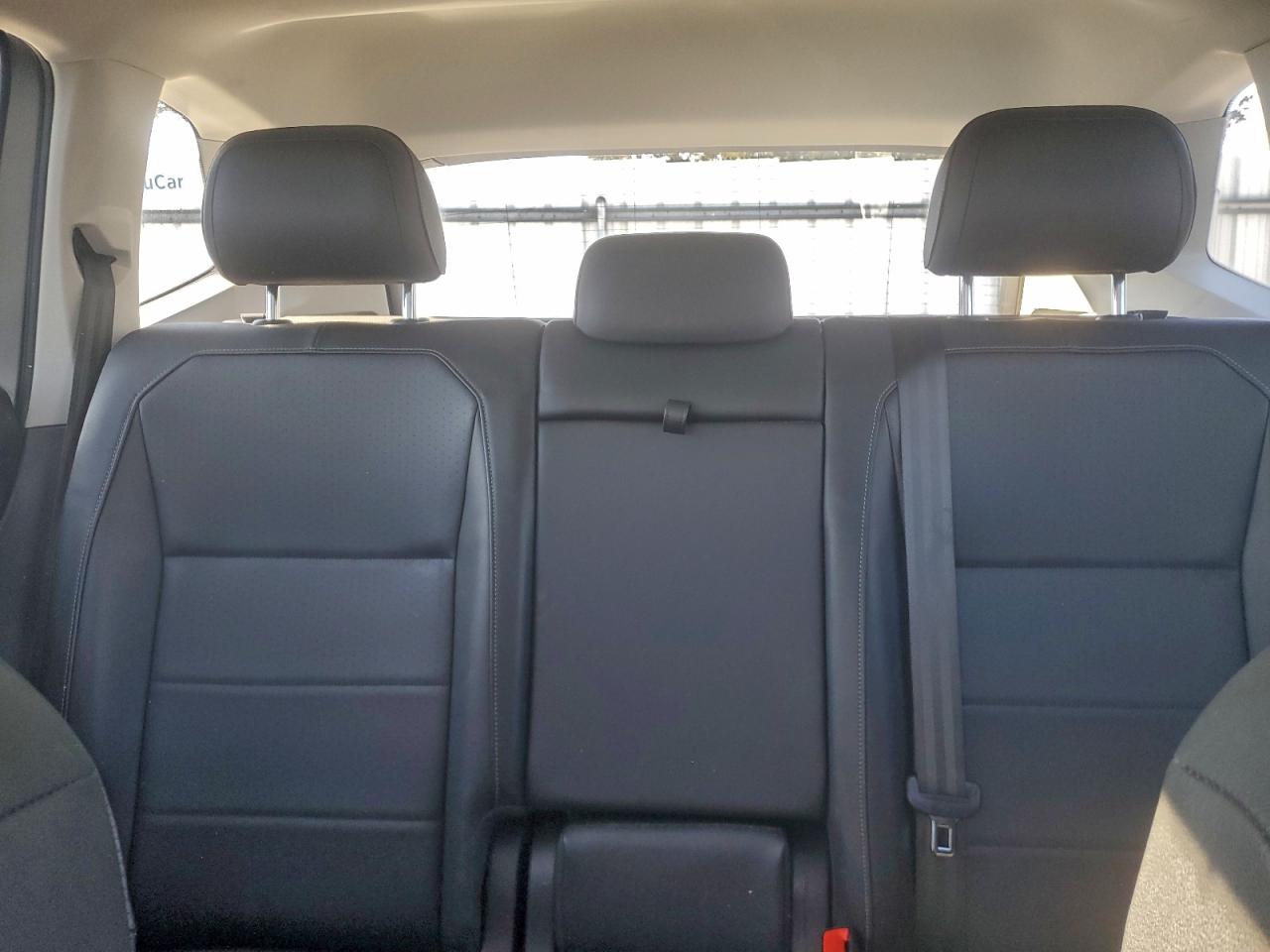 2020 VOLKSWAGEN TIGUAN SE photo 10