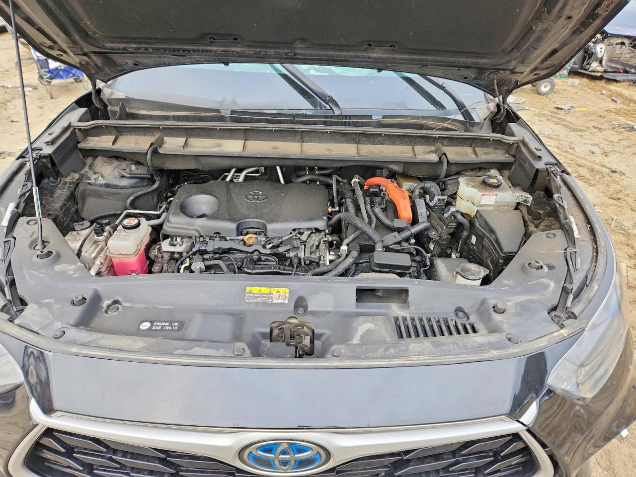 2021 TOYOTA HIGHLANDER HYBRID LE photo 12
