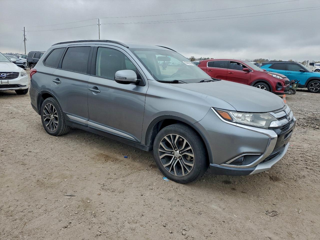 2016 MITSUBISHI OUTLANDER SE photo 4