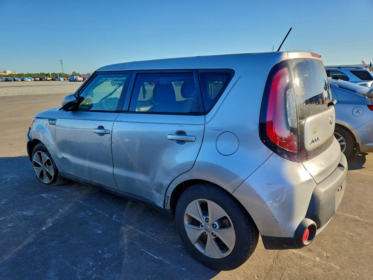 2016 KIA SOUL photo 2