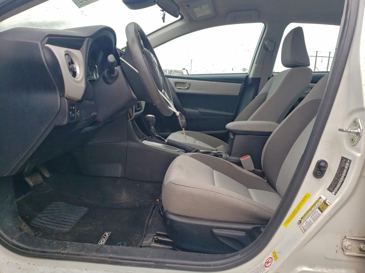 2017 TOYOTA COROLLA L photo 7