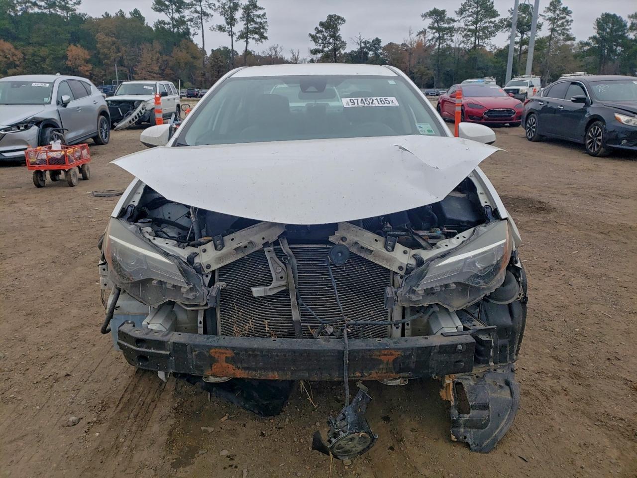 2017 TOYOTA COROLLA L photo 5