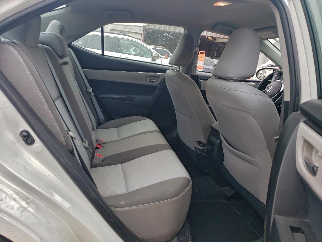 2017 TOYOTA COROLLA L photo 10