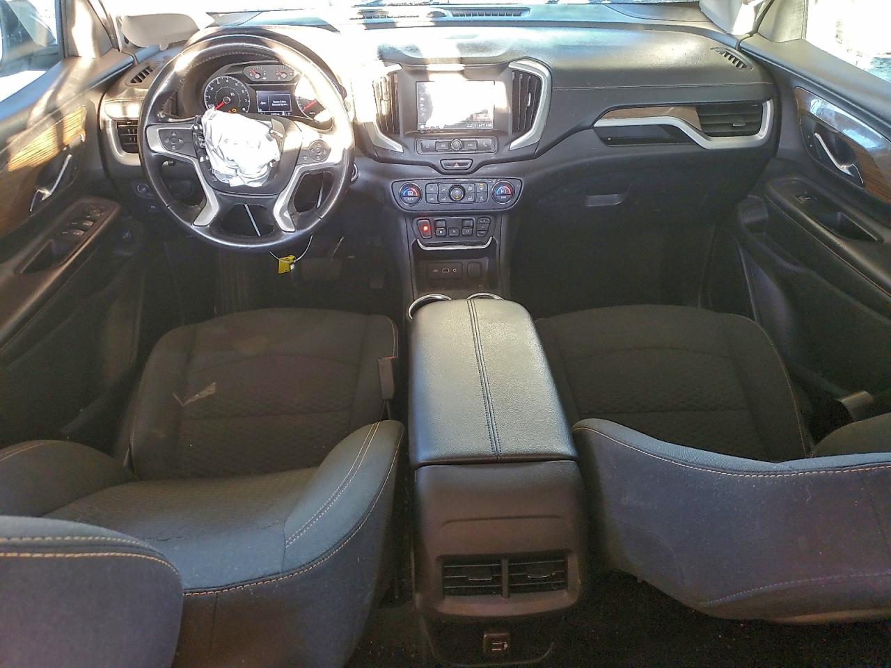 2018 GMC TERRAIN SLE photo 8