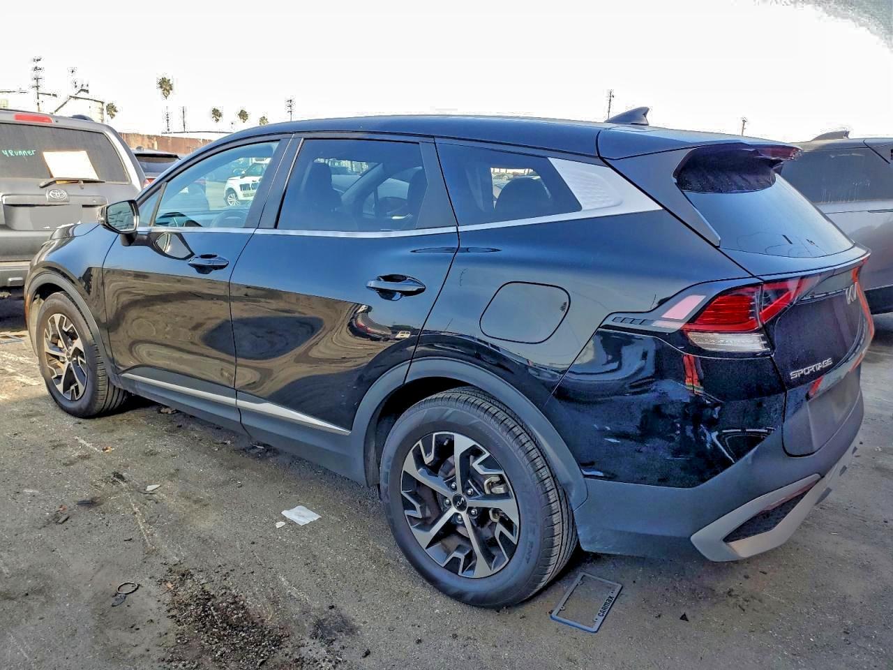 2023 KIA SPORTAGE EX photo 2