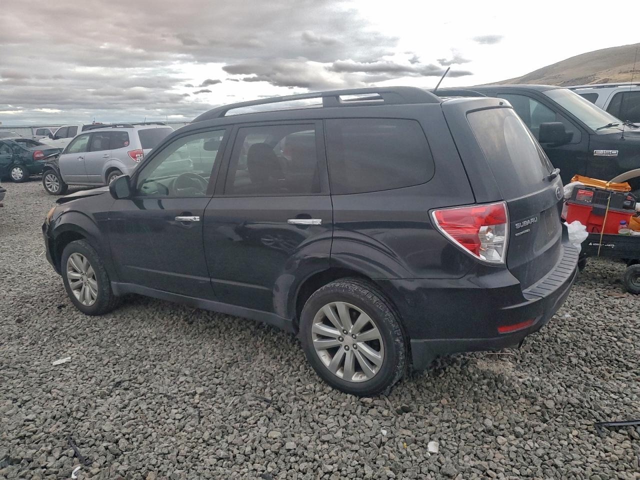 2011 SUBARU FORESTER LIMITED photo 2