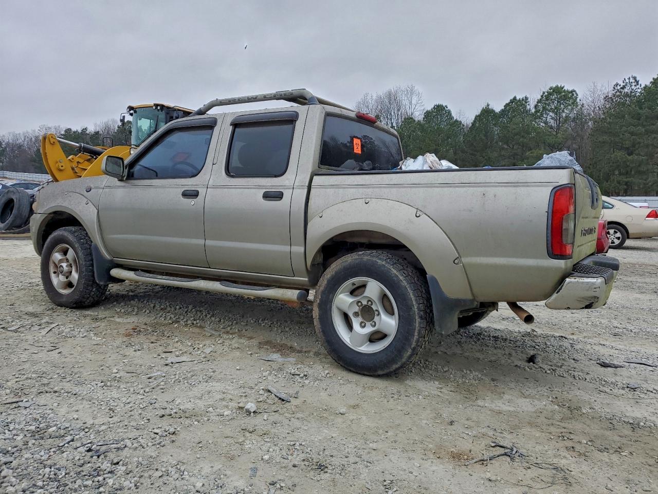 2001 NISSAN FRONTIER CREW CAB XE photo 2
