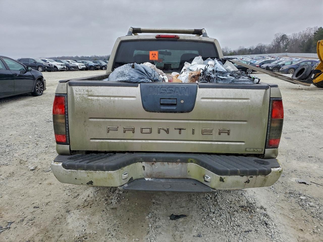 2001 NISSAN FRONTIER CREW CAB XE photo 6