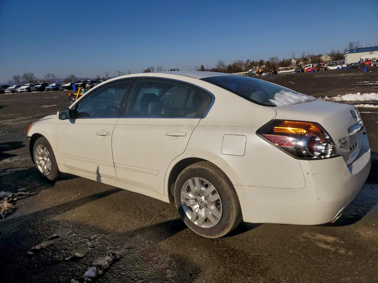 2011 NISSAN ALTIMA BASE photo 2