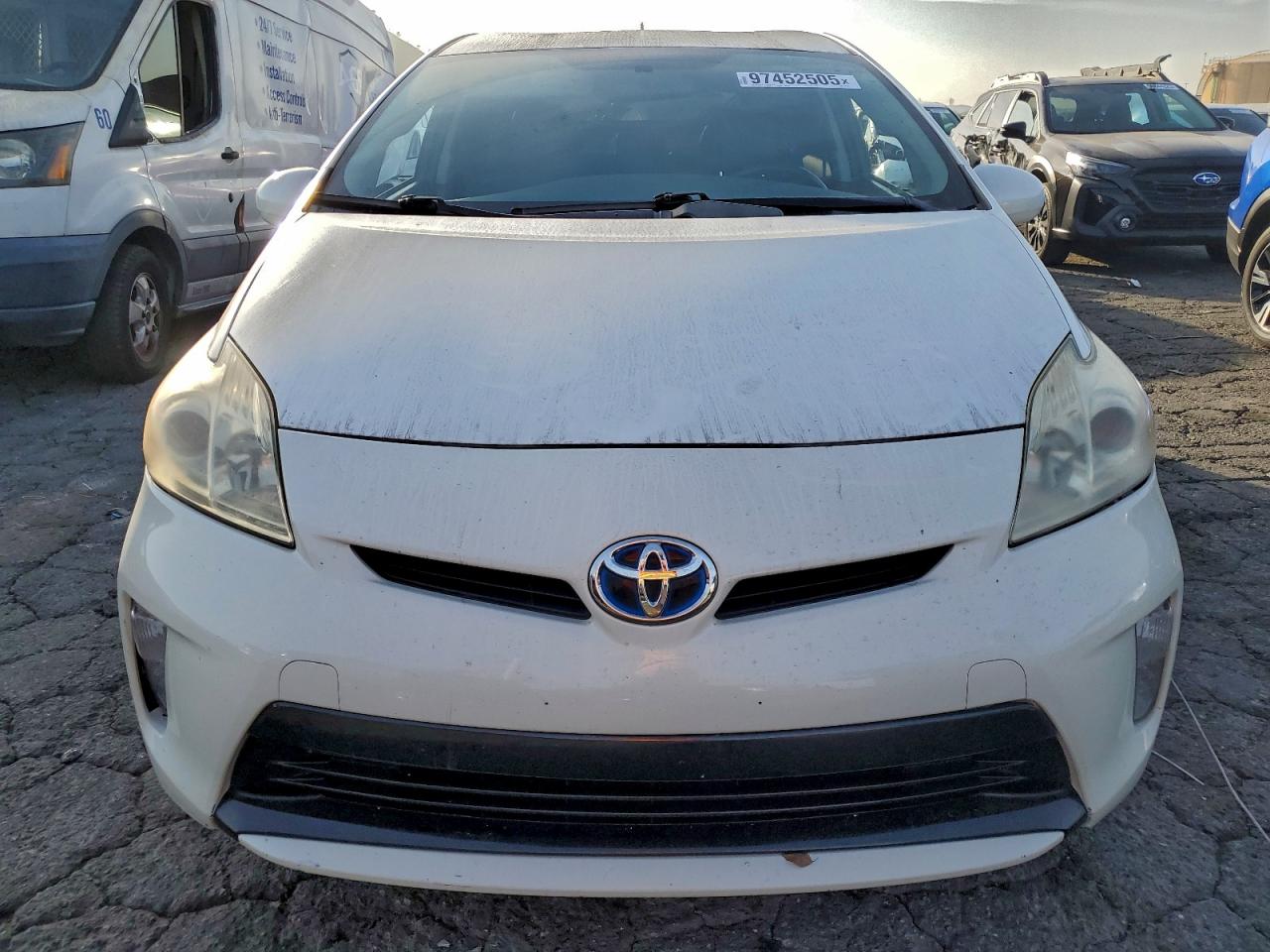 2013 TOYOTA PRIUS photo 5