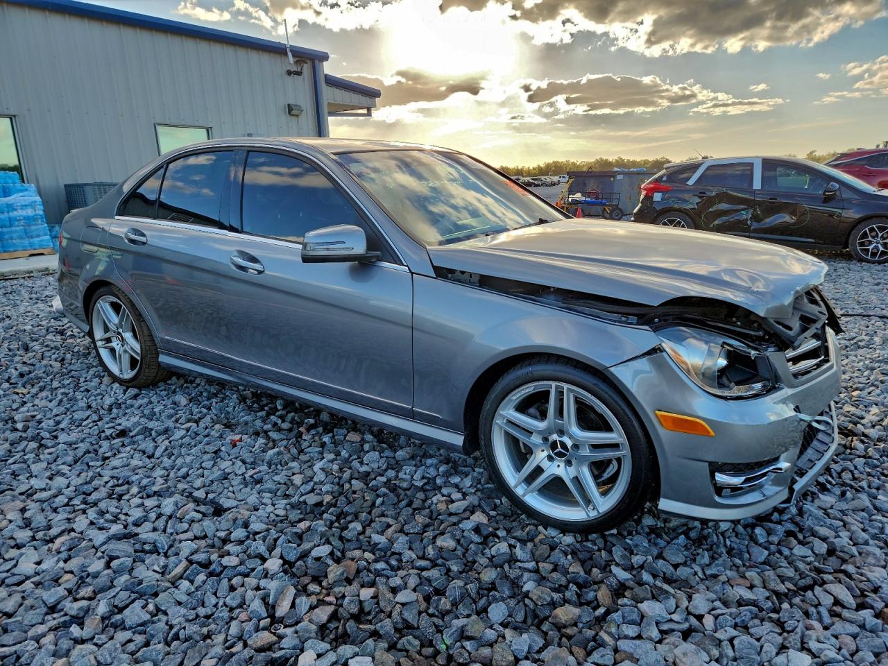 2014 MERCEDES-BENZ C 250 photo 4