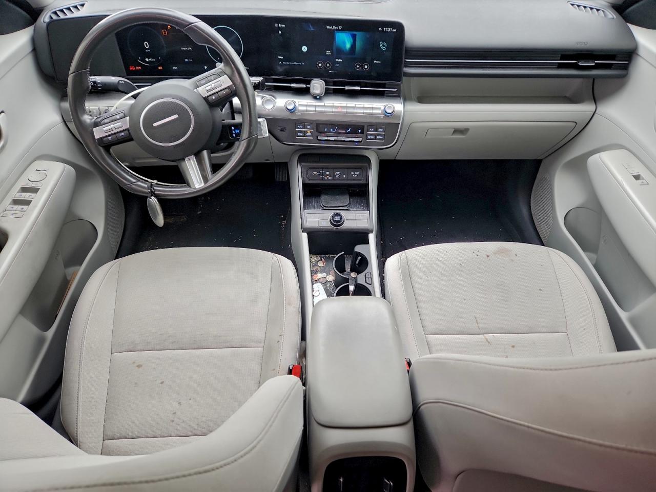 2024 HYUNDAI KONA SEL photo 8