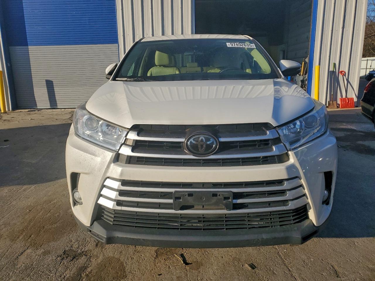 2018 TOYOTA HIGHLANDER LE PLUS photo 5
