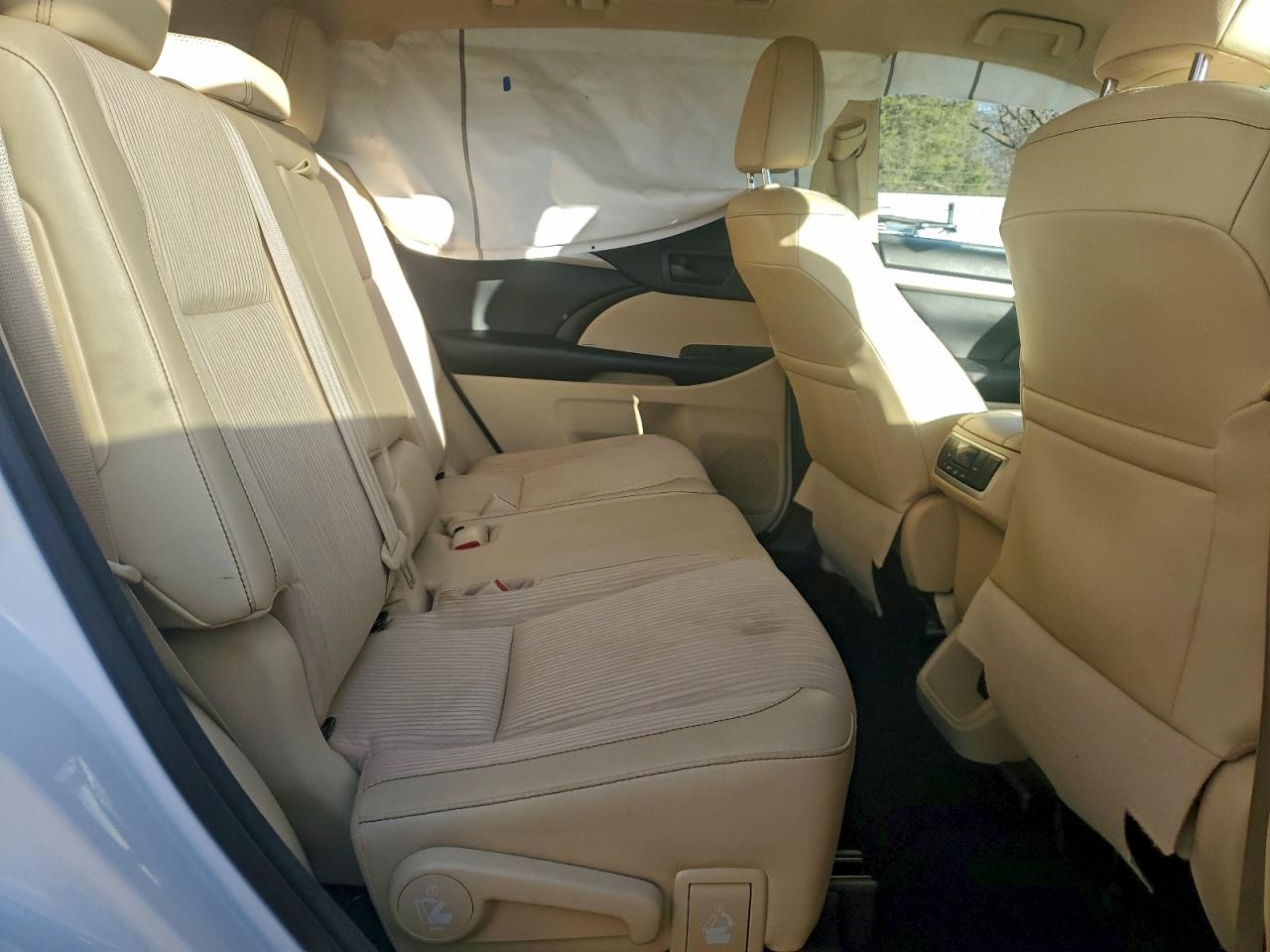 2018 TOYOTA HIGHLANDER LE PLUS photo 11