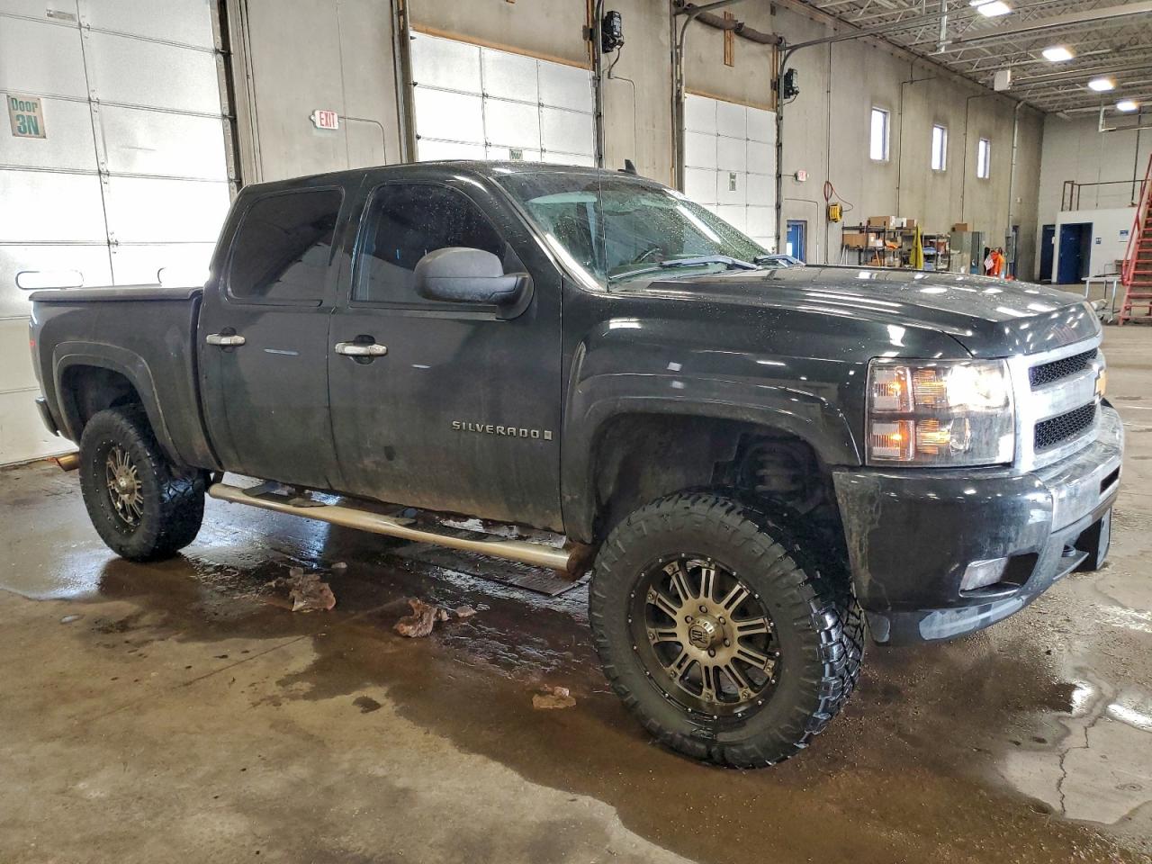 2009 CHEVROLET SILVERADO K1500 LT photo 4