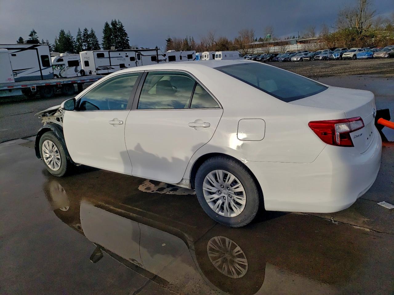 2013 TOYOTA CAMRY HYBRID photo 2