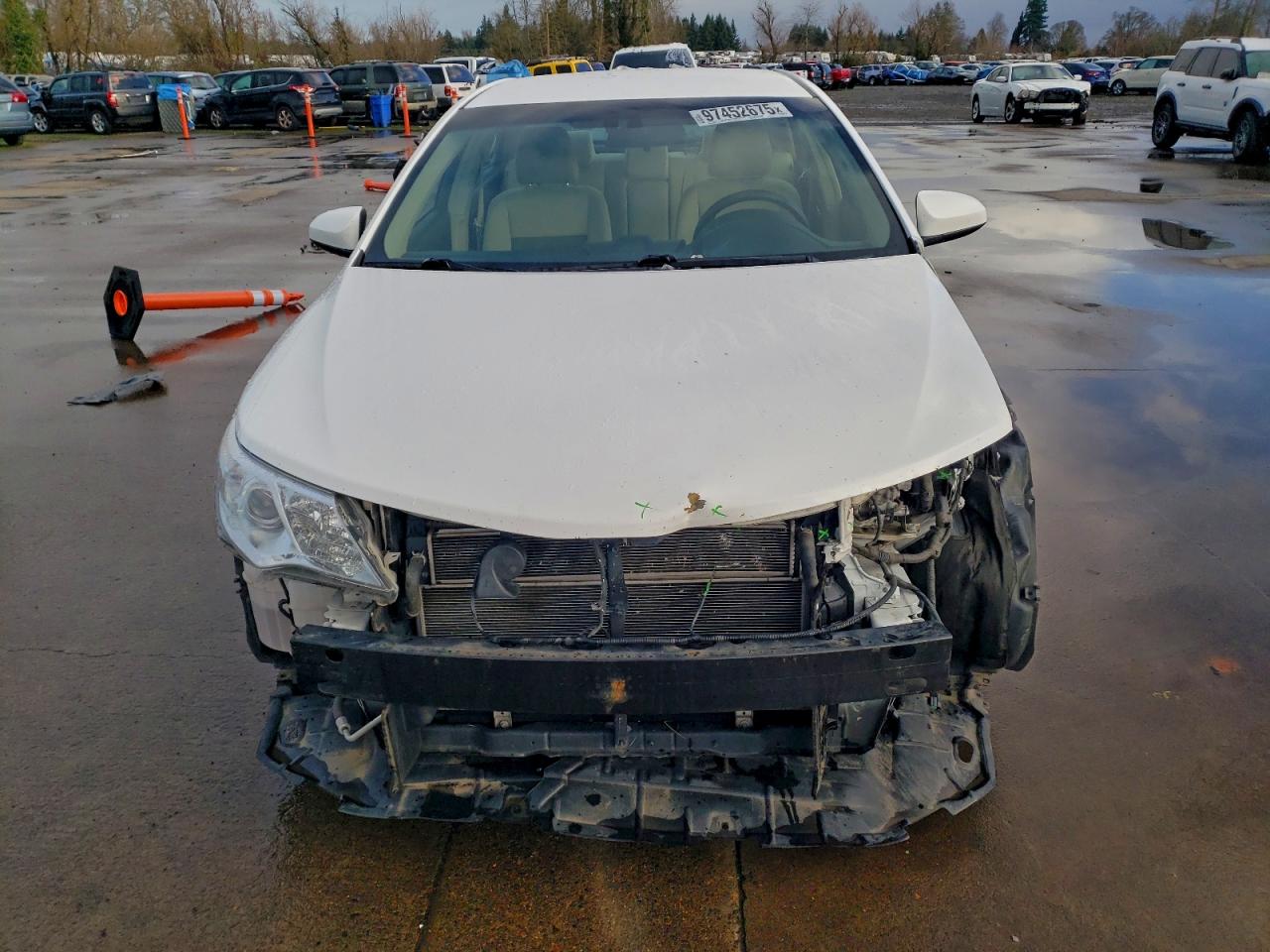 2013 TOYOTA CAMRY HYBRID photo 5