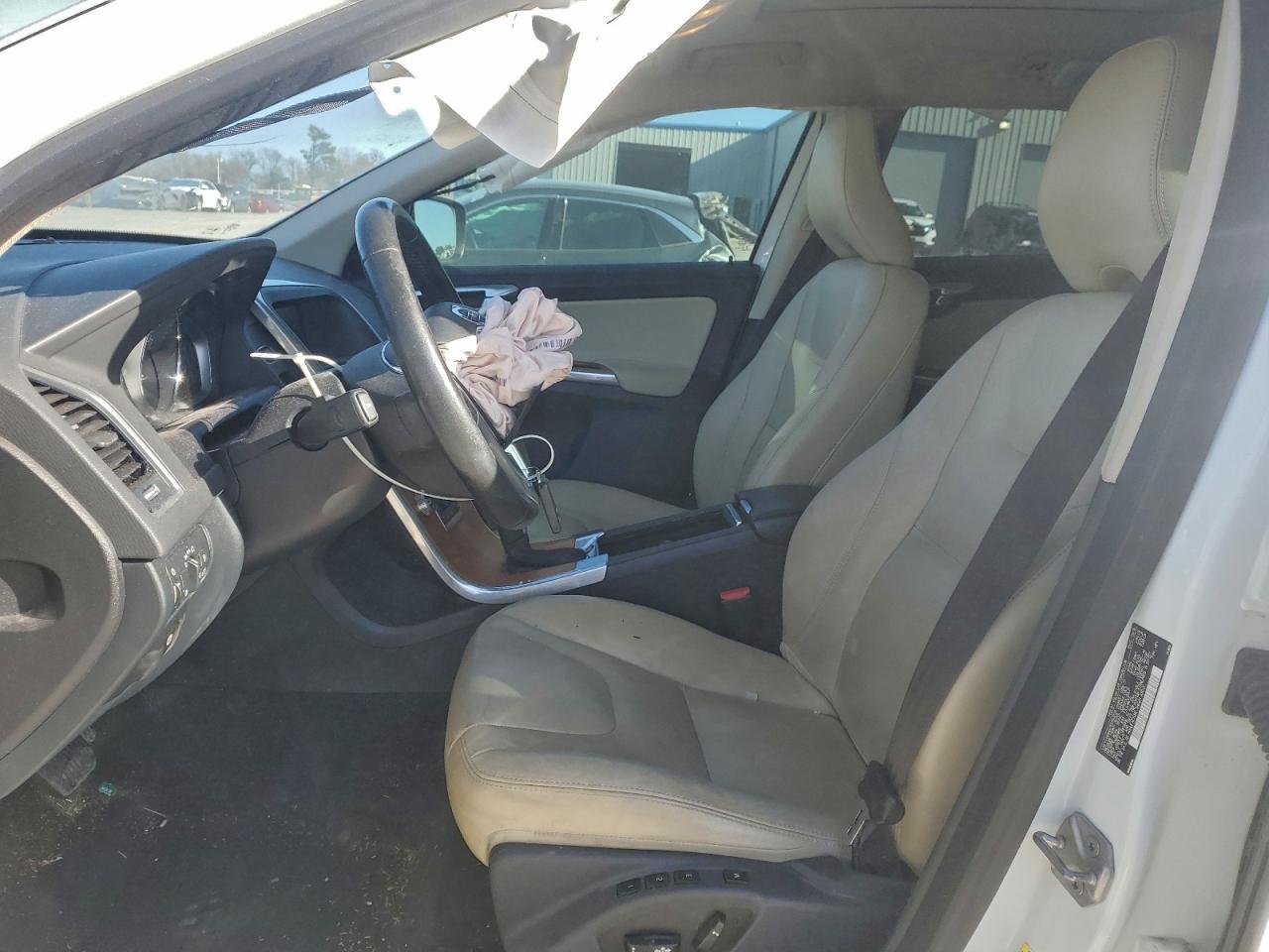 2017 VOLVO XC60 T5 INSCRIPTION photo 7