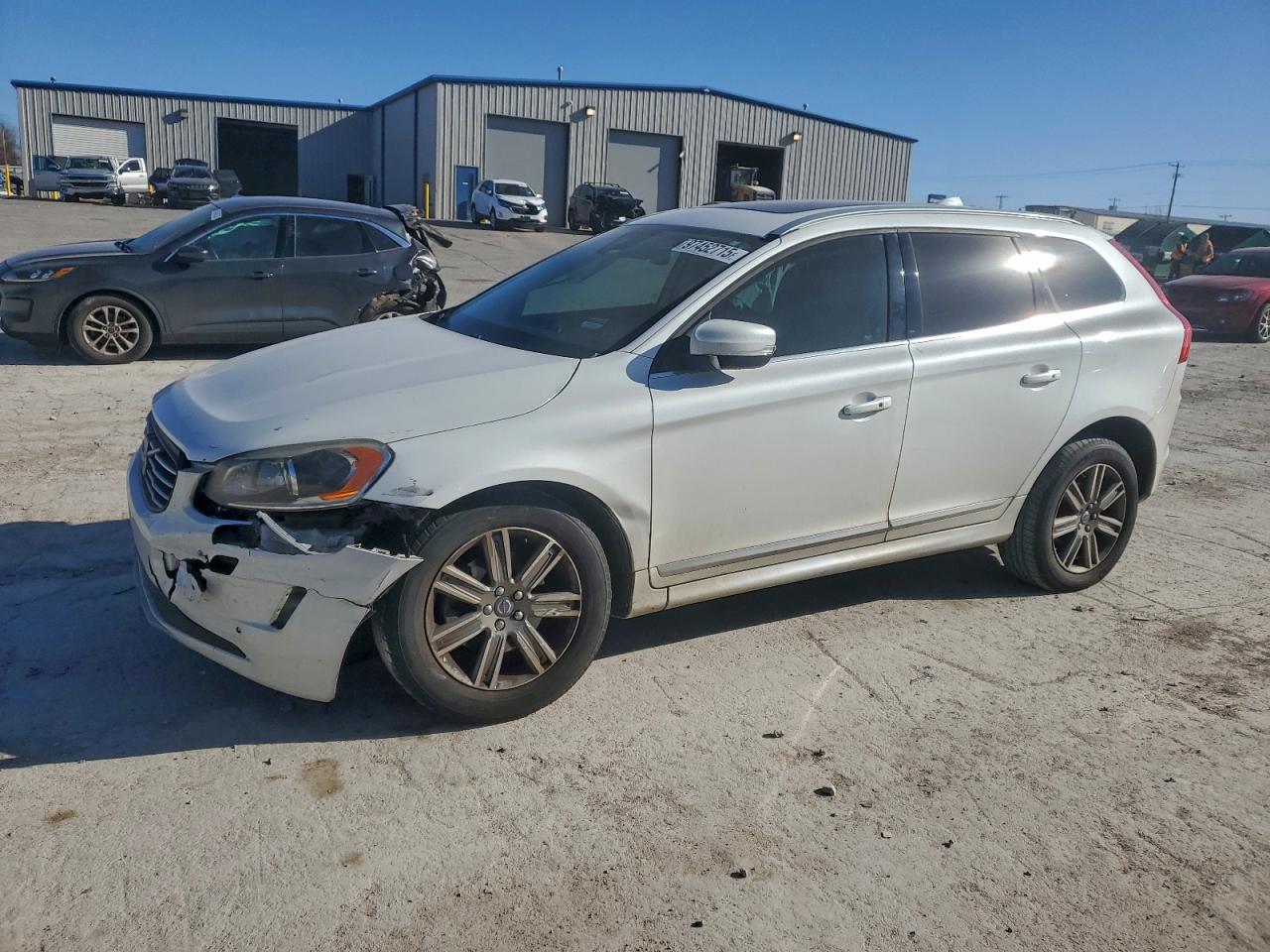 2017 VOLVO XC60