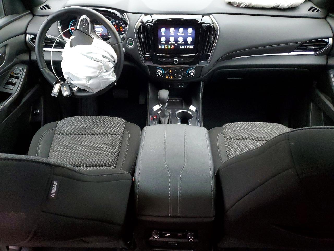 2023 CHEVROLET TRAVERSE LT photo 8
