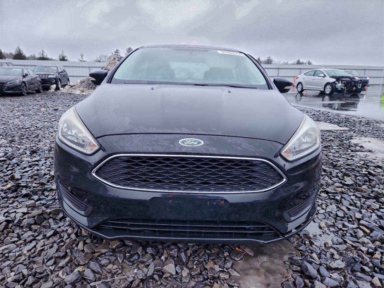 2015 FORD FOCUS SE photo 5