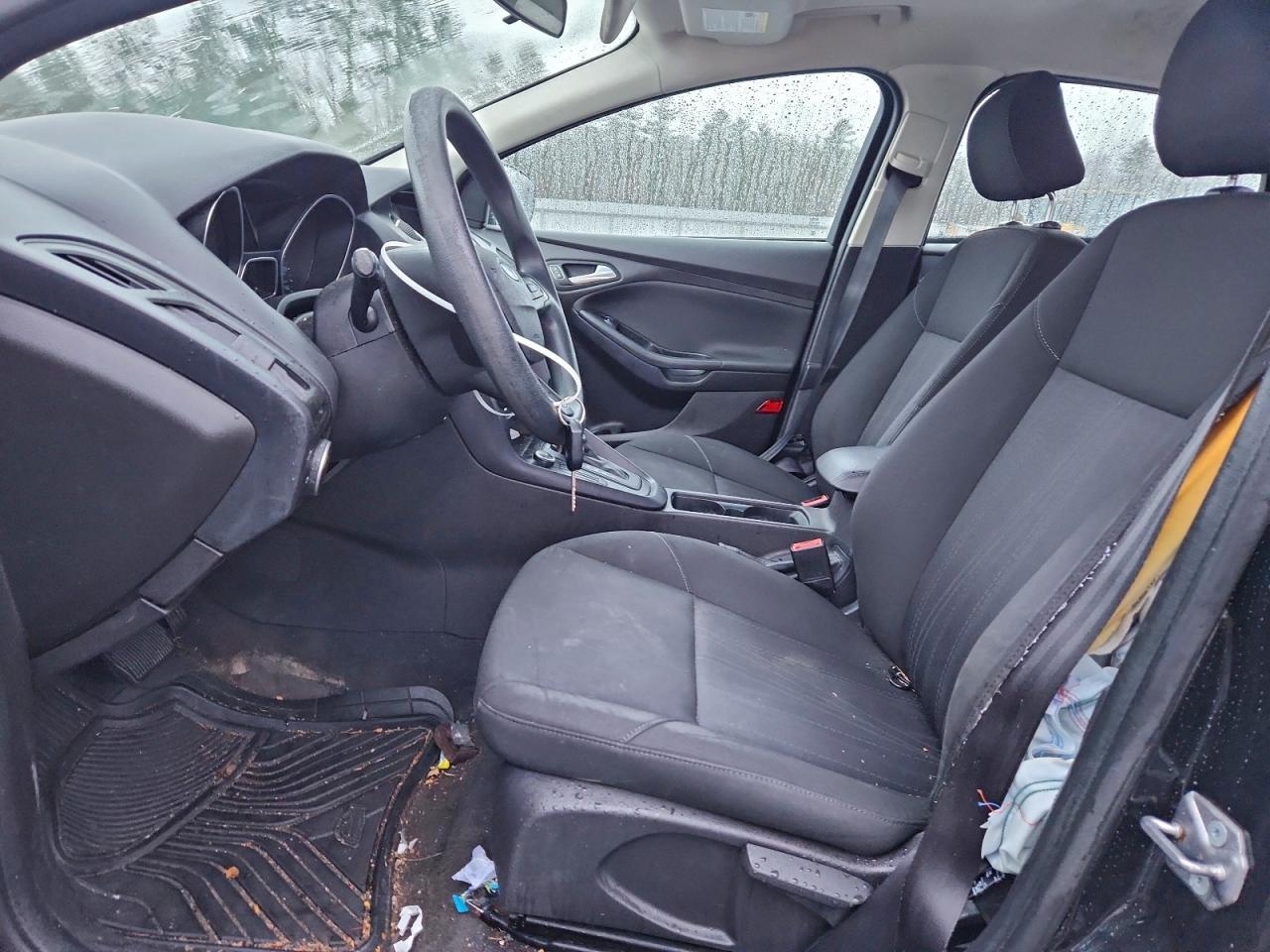 2015 FORD FOCUS SE photo 7