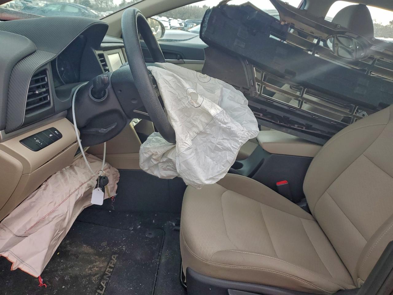 2020 HYUNDAI ELANTRA SE photo 7