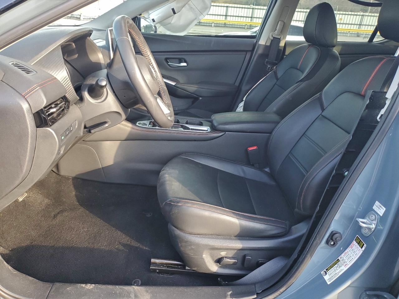 2025 NISSAN SENTRA SR photo 7