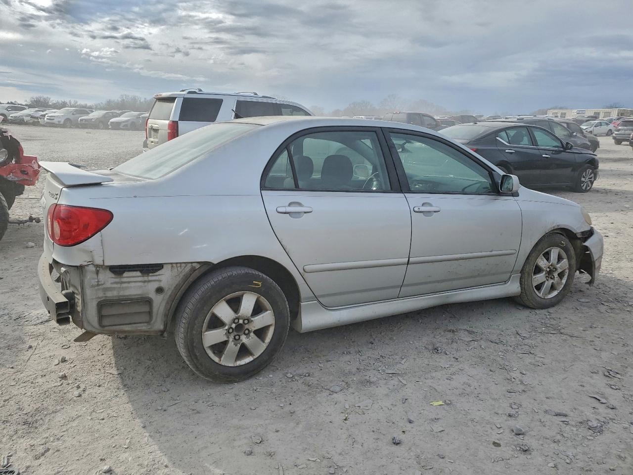 2006 TOYOTA COROLLA CE photo 3