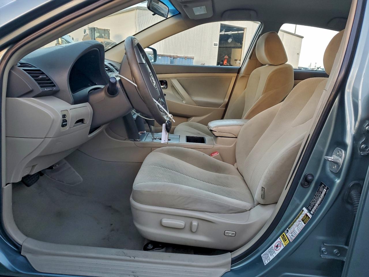 2009 TOYOTA CAMRY BASE photo 7