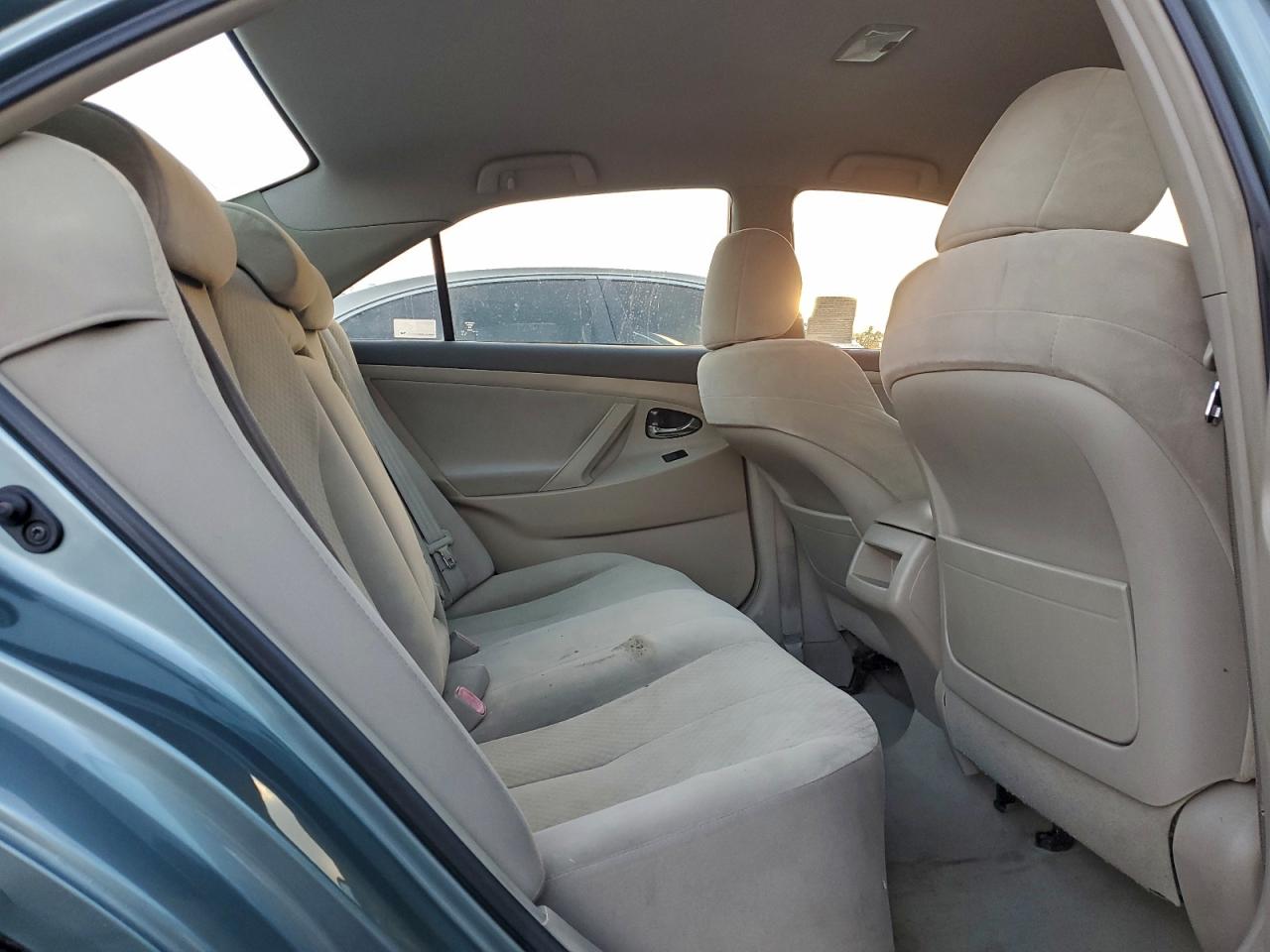 2009 TOYOTA CAMRY BASE photo 10