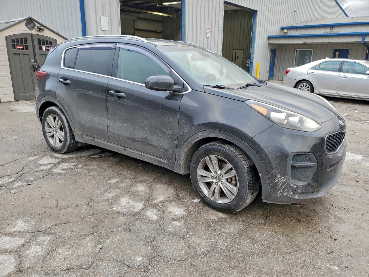 2017 KIA SPORTAGE LX photo 4